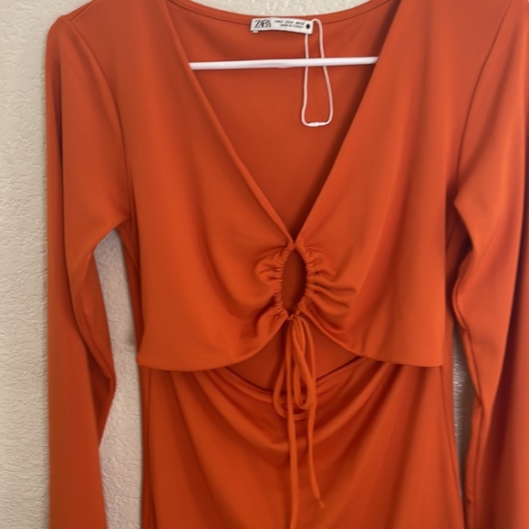 Zara dress - Picture 3 of 4